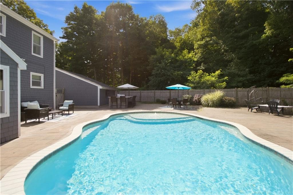 5 Beejay Court photo 34