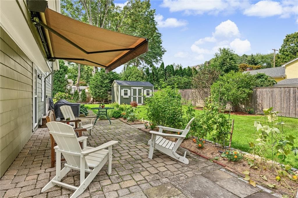 Single Family Residence at 10 Cherry Lane, Barrington, photo 27 of 34