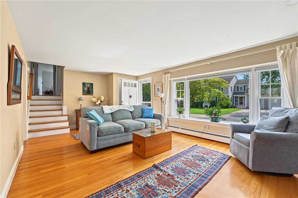 Single Family Residence at 10 Cherry Lane, Barrington, photo 13 of 34
