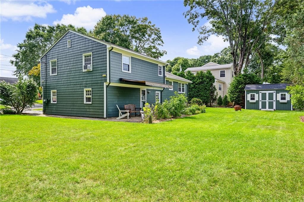 Single Family Residence at 10 Cherry Lane, Barrington, photo 30 of 34