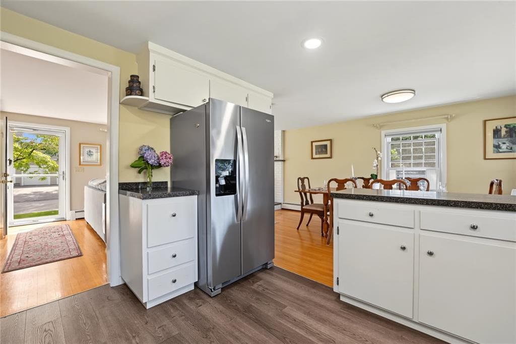Single Family Residence at 10 Cherry Lane, Barrington, photo 10 of 34