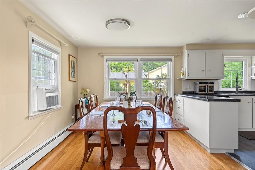 Single Family Residence at 10 Cherry Lane, Barrington, photo 8 of 34