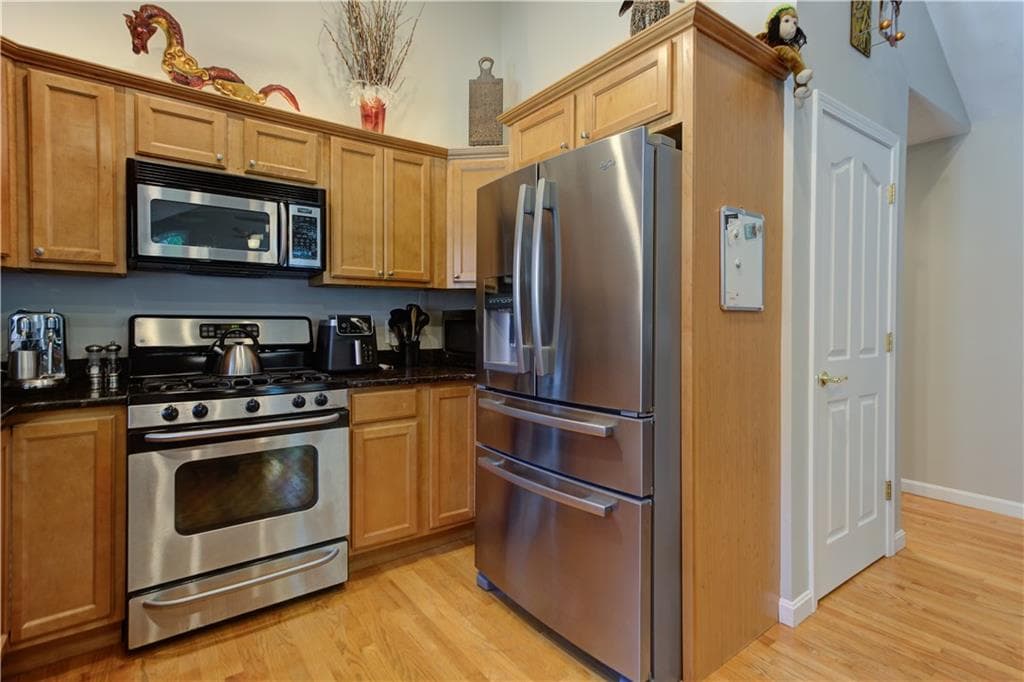 Condominium at 1421 Douglas Avenue UNIT L, North Providence, photo 15 of 32