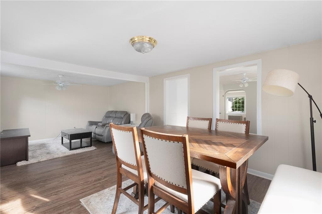Single Family Residence at 135 Sandringham Avenue, Providence, photo 22 of 31