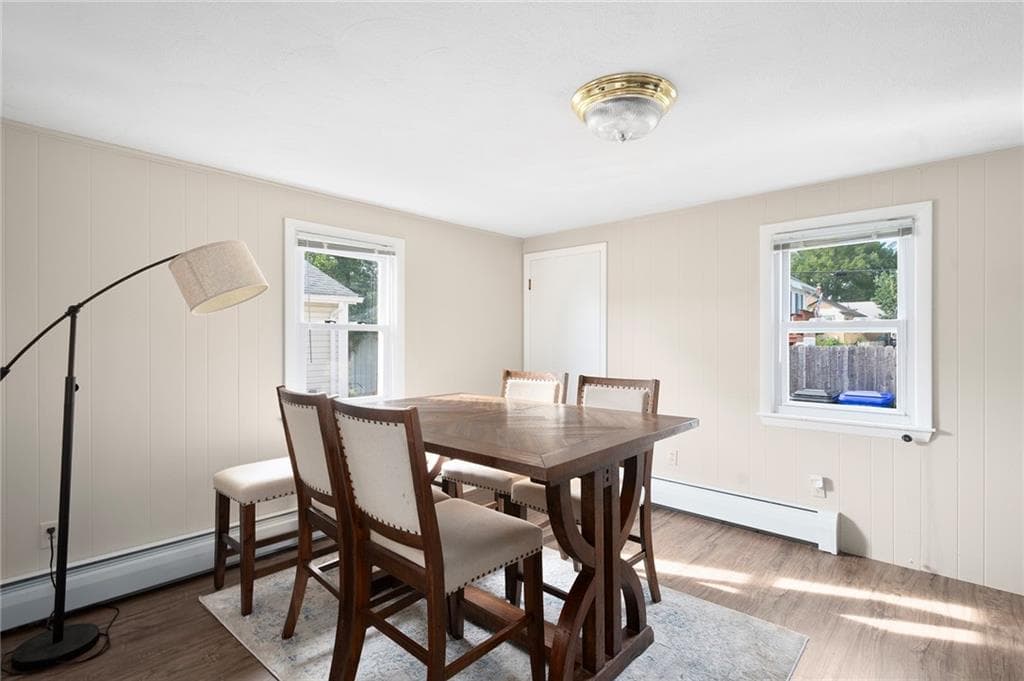 Single Family Residence at 135 Sandringham Avenue, Providence, photo 19 of 31