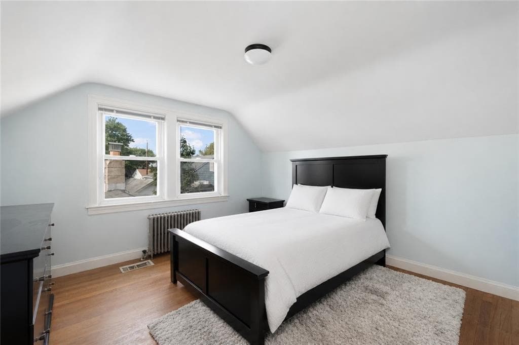 Single Family Residence at 135 Sandringham Avenue, Providence, photo 25 of 31