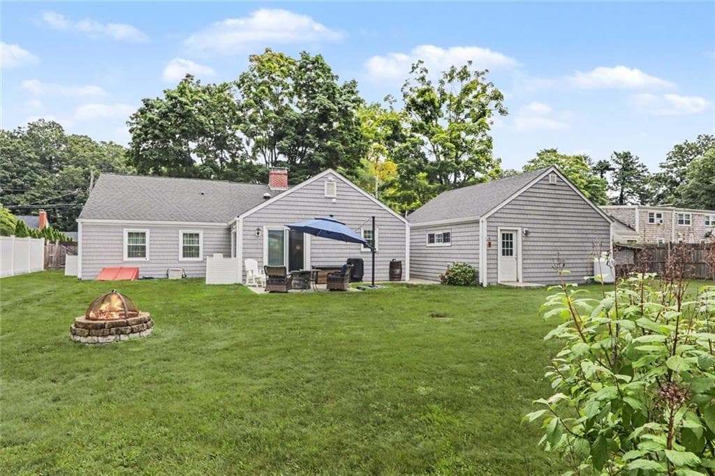 Single Family Residence at 25 Tingley Drive, Cumberland, photo 2 of 47