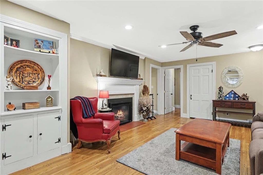 Single Family Residence at 25 Tingley Drive, Cumberland, photo 8 of 47