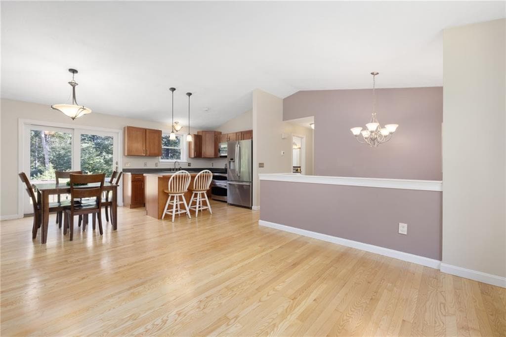 Single Family Residence at 58 Baker Pines Road, Richmond, photo 9 of 43