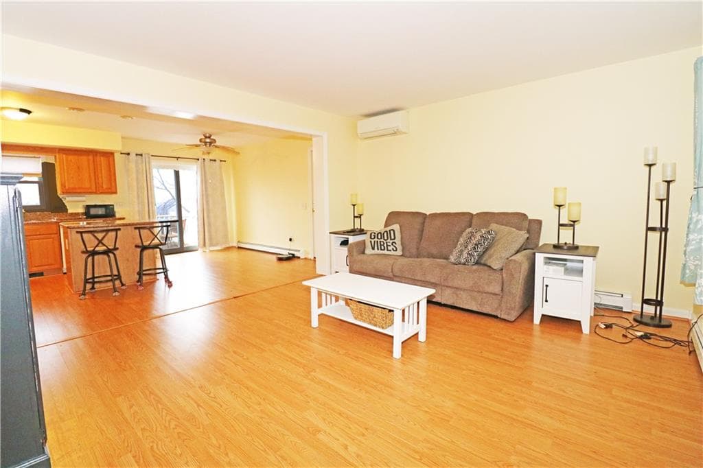 359 Main Road photo 9