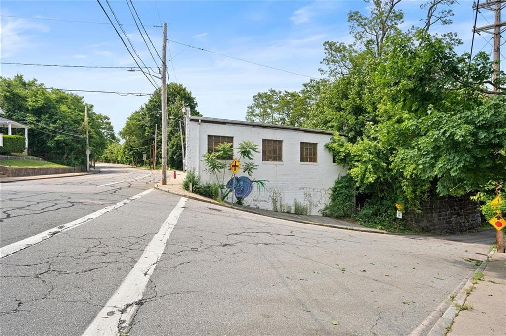 250 Manville Road photo 7