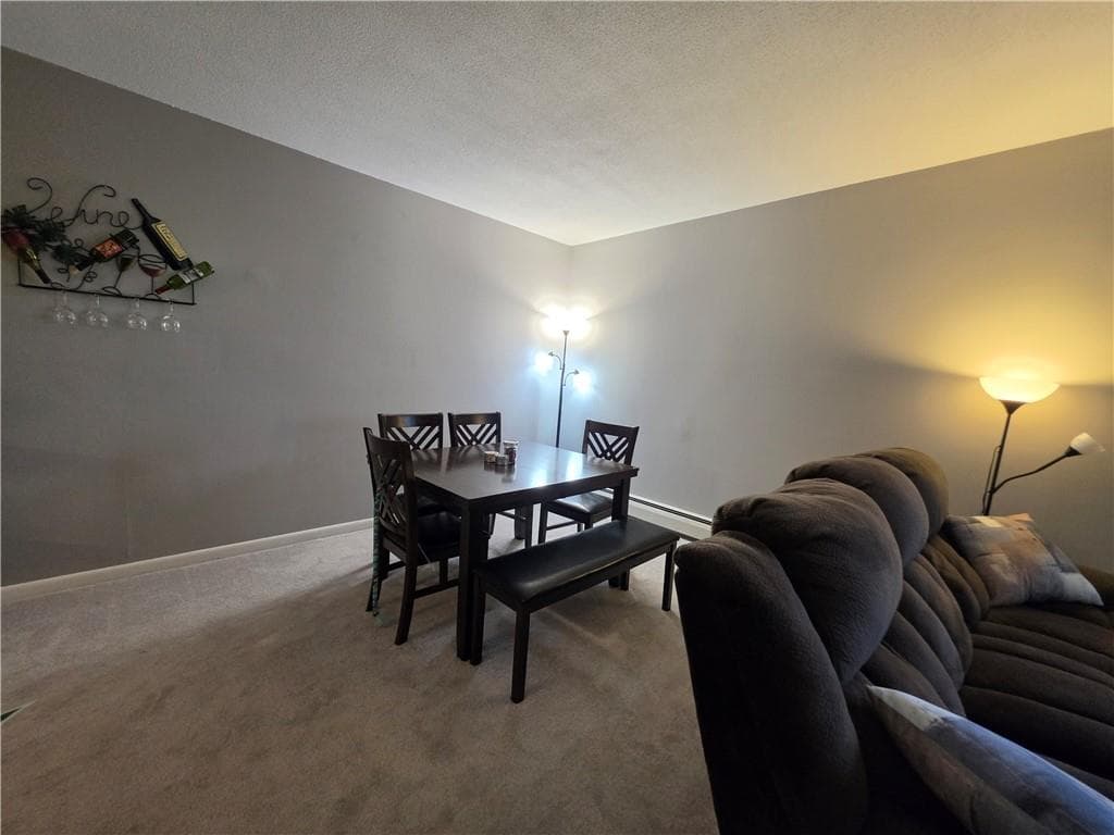 Condominium at 94 Cowesett Avenue UNIT 28, West Warwick, photo 5 of 19