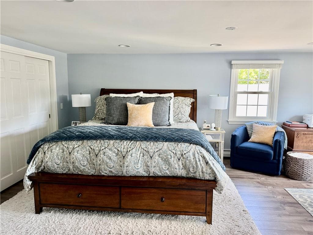 Single Family Residence at 7 Cortland Lane, Smithfield, photo 16 of 25