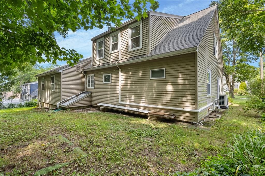 9 Country Parkway photo 5
