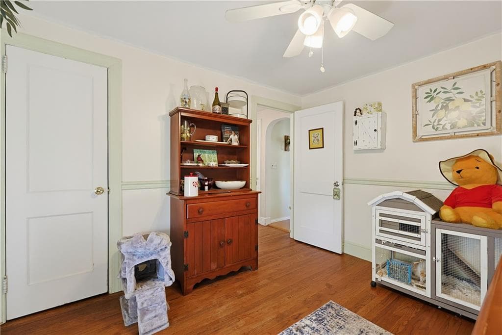 Single Family Residence at 127 Fern Street, Warwick, photo 13 of 31