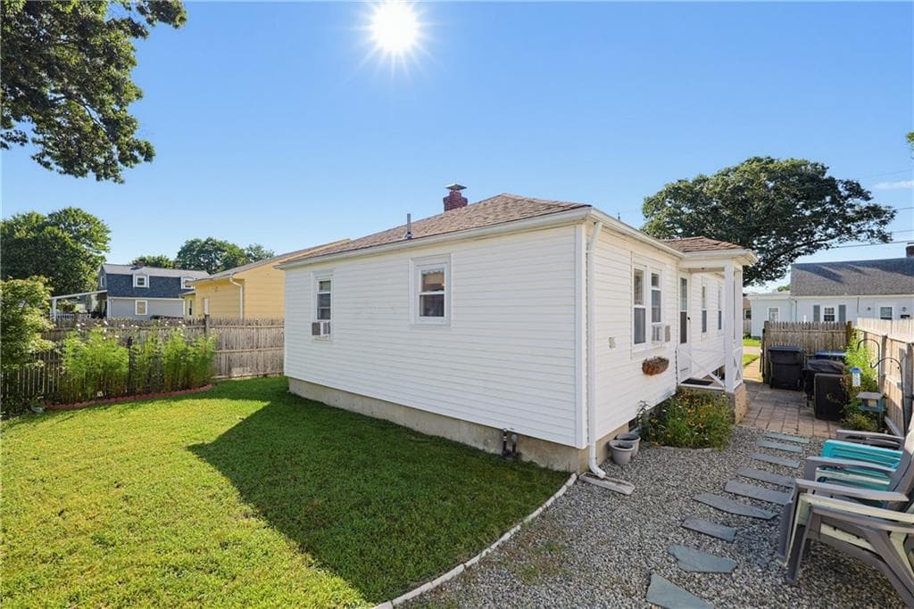 Single Family Residence at 127 Fern Street, Warwick, photo 30 of 31