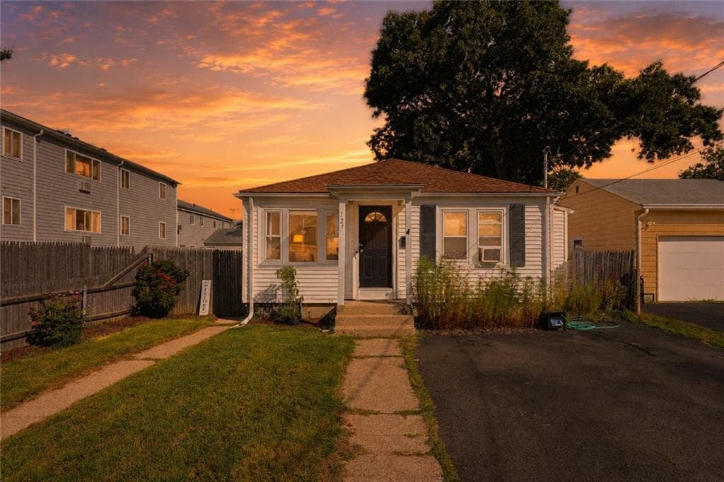 Single Family Residence at 127 Fern Street, Warwick, photo 31 of 31