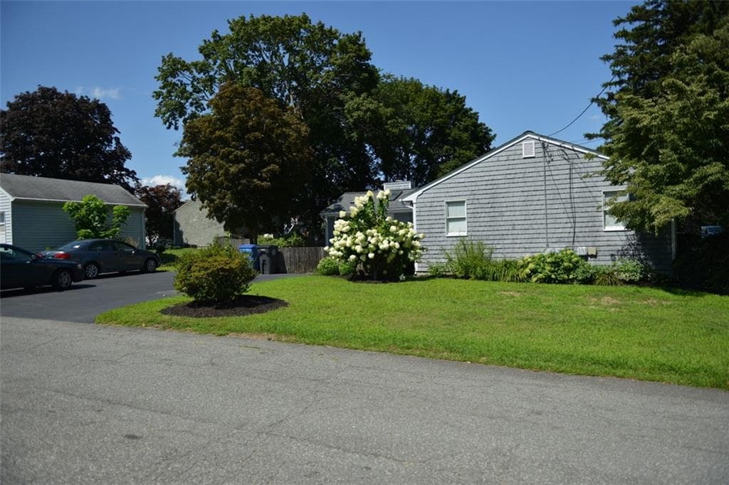 Multi Family at 55 Vinton Avenue, Cranston, photo 3 of 37