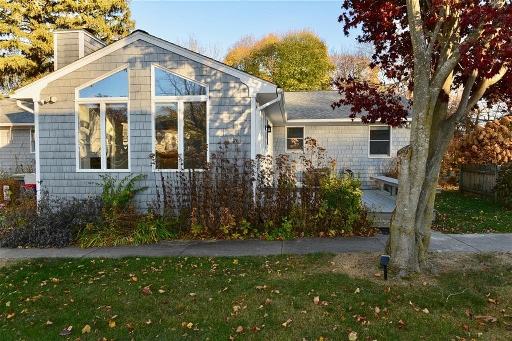 Multi Family at 55 Vinton Avenue, Cranston, photo 5 of 37
