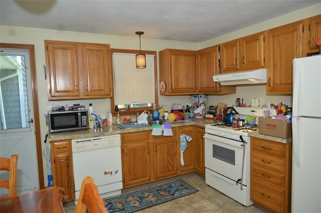 Multi Family at 55 Vinton Avenue, Cranston, photo 21 of 37