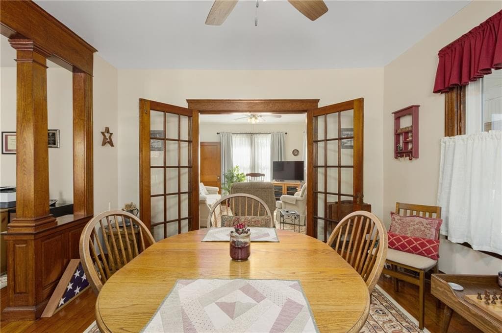 19 Bouvier Avenue photo 17