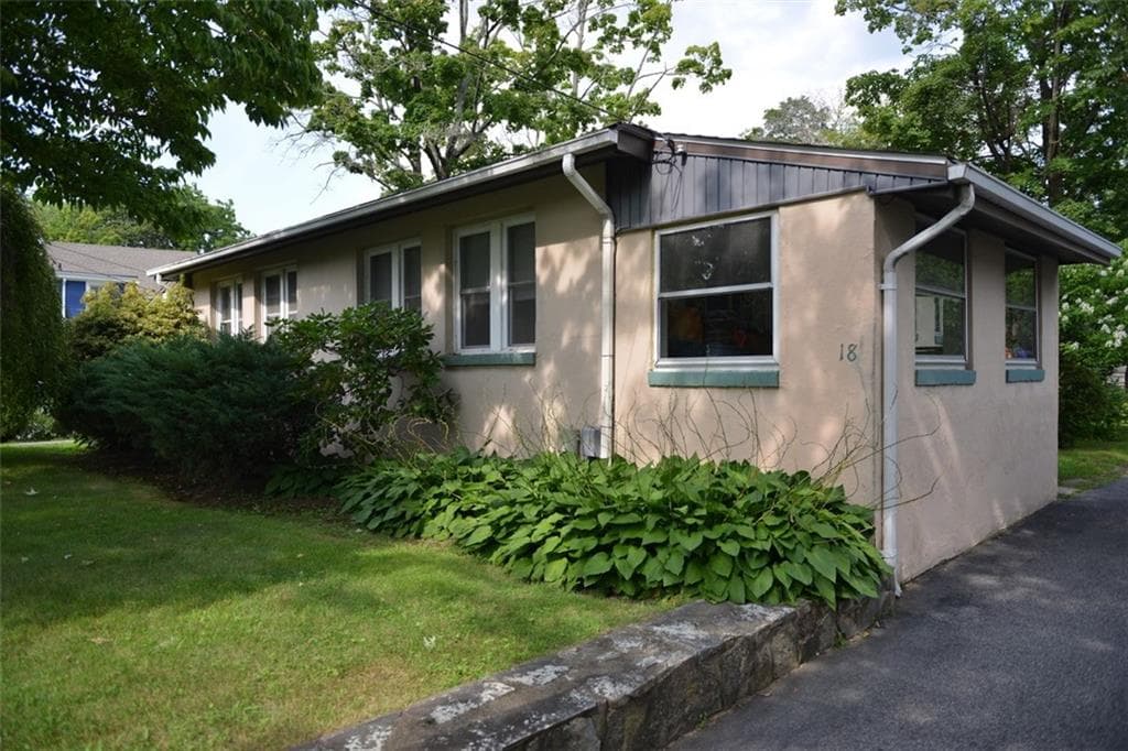 Multi Family at 14 South Atlantic Avenue, Warwick, photo 4 of 24