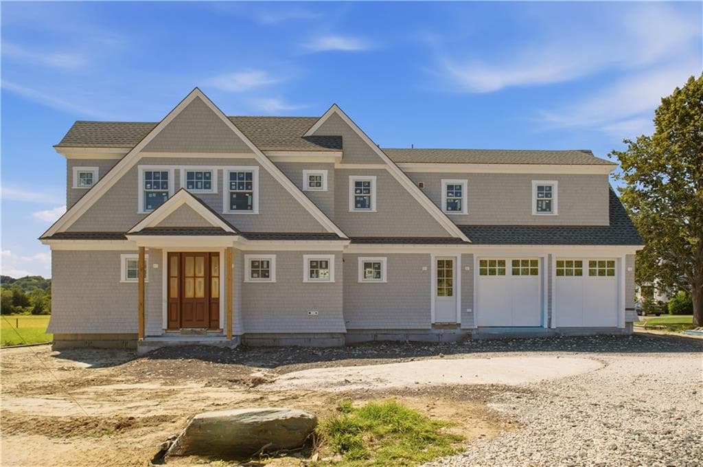 Single Family Residence at 11 Saltwood Farm Road, Middletown, photo 2 of 15