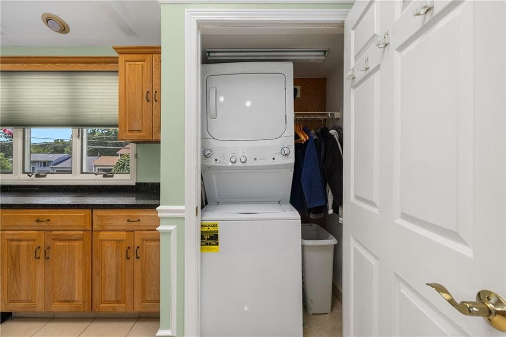 210 Wildflower Drive photo 40
