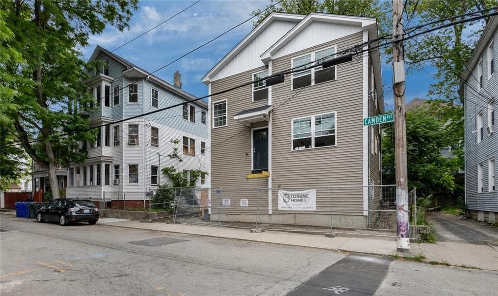 00 Camden Avenue
