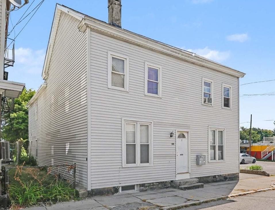 Multi Family at 193 Arnold Street, Woonsocket, photo 2 of 19