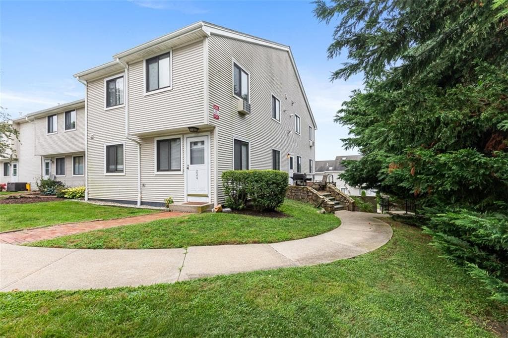 66 Girard Avenue UNIT 223 photo 5