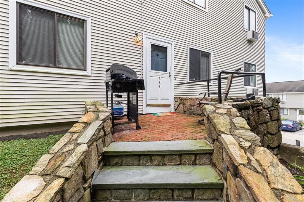 66 Girard Avenue UNIT 223 photo 9