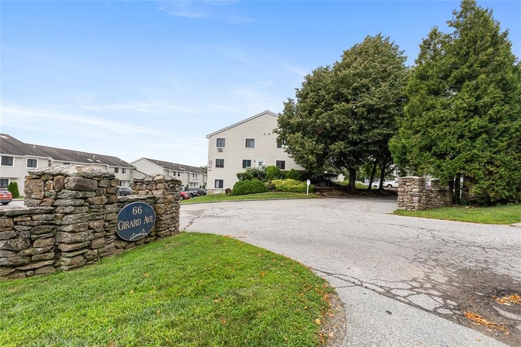 66 Girard Avenue UNIT 223 photo 4