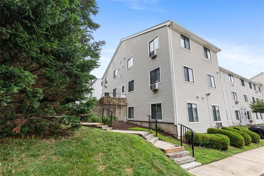 66 Girard Avenue UNIT 223 photo 8