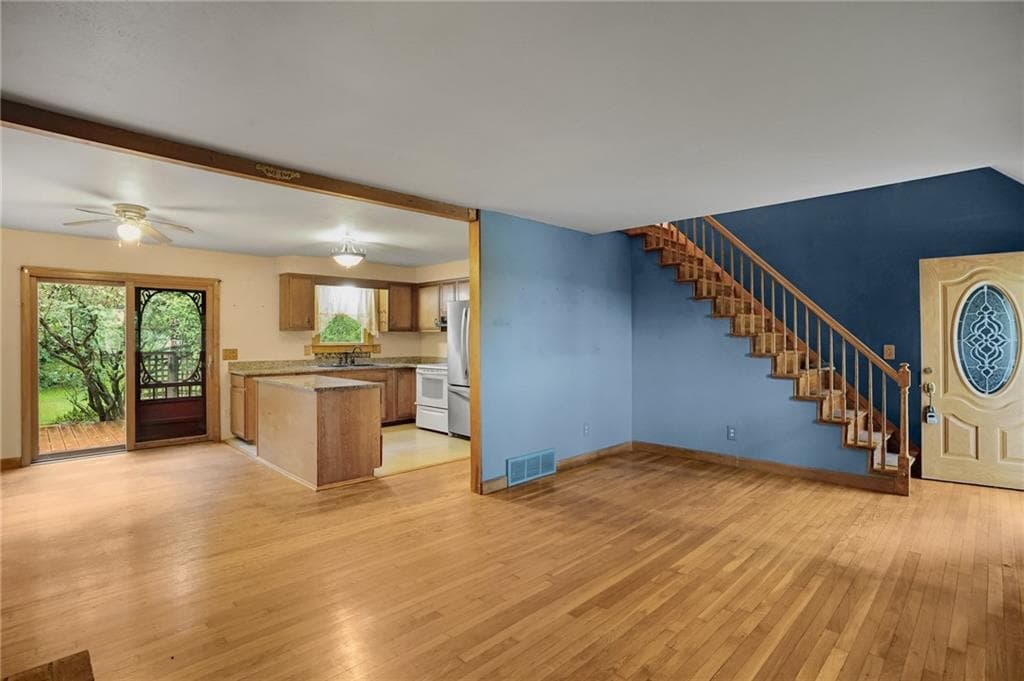 Single Family Residence at 57 Bancroft Drive, Portsmouth, photo 21 of 43