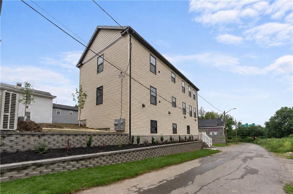 10 Buffalo Court photo 2