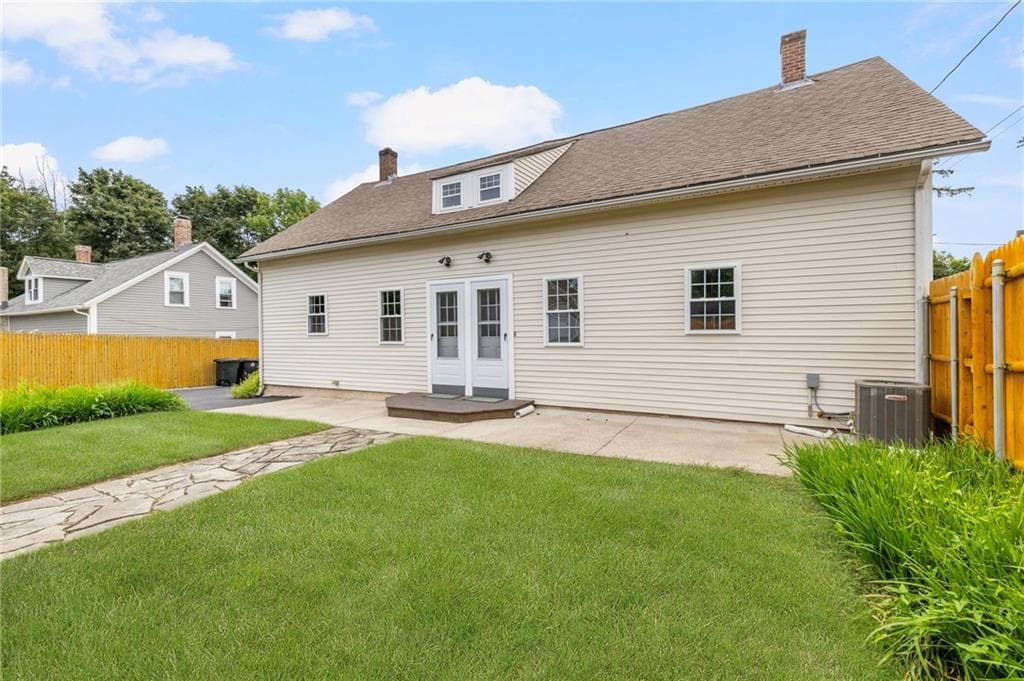 Multi Family at 33 35 Holden Street, Coventry, photo 26 of 38