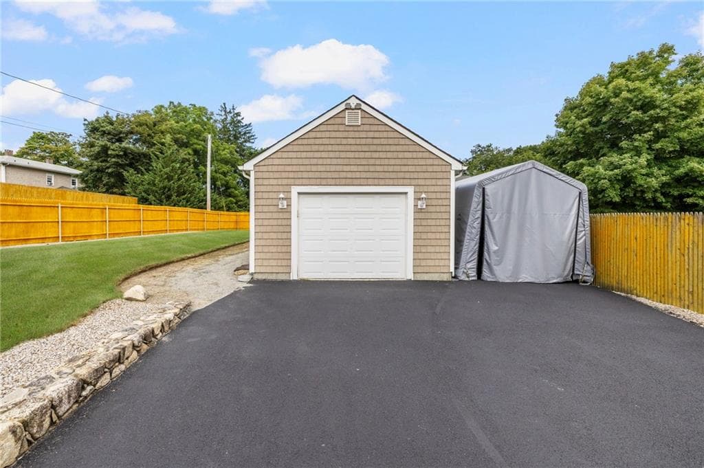 Multi Family at 33 35 Holden Street, Coventry, photo 5 of 38