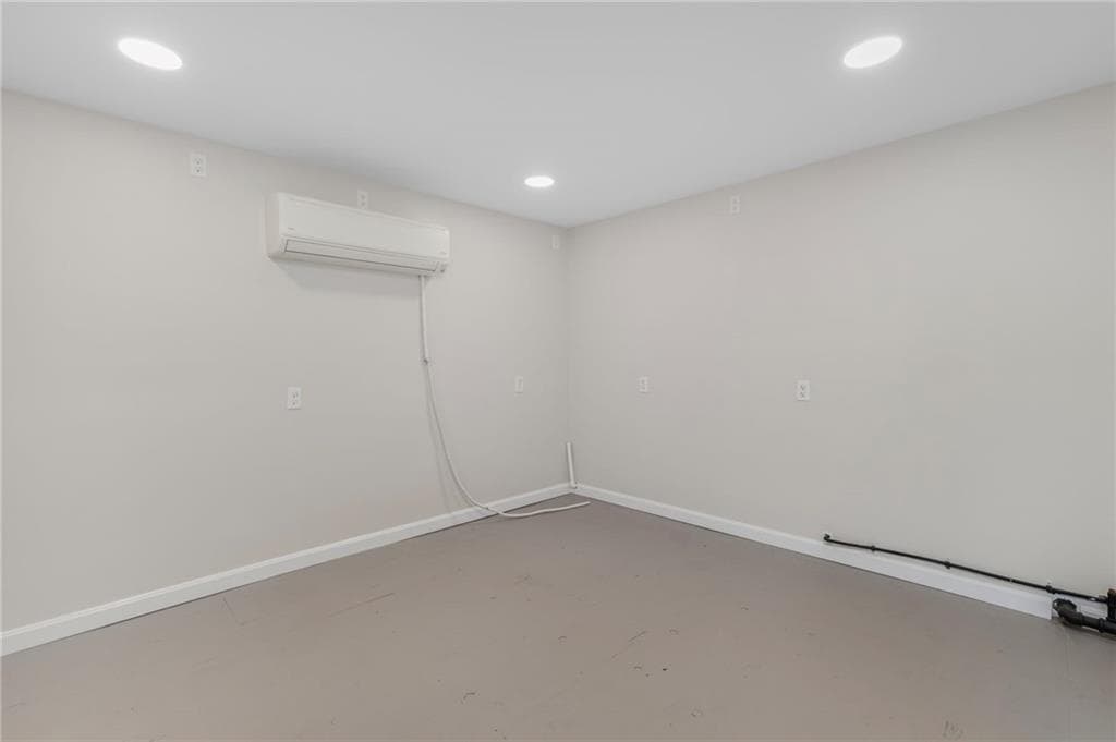 Multi Family at 33 35 Holden Street, Coventry, photo 33 of 38