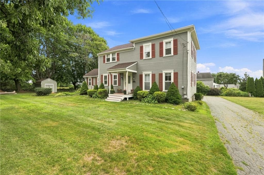 481 Oliphant Lane photo 2