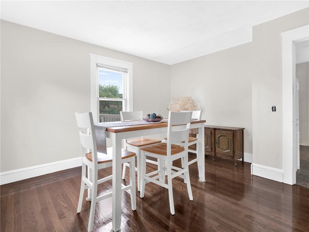 Single Family Residence at 3 Diana Avenue, Smithfield, photo 11 of 26