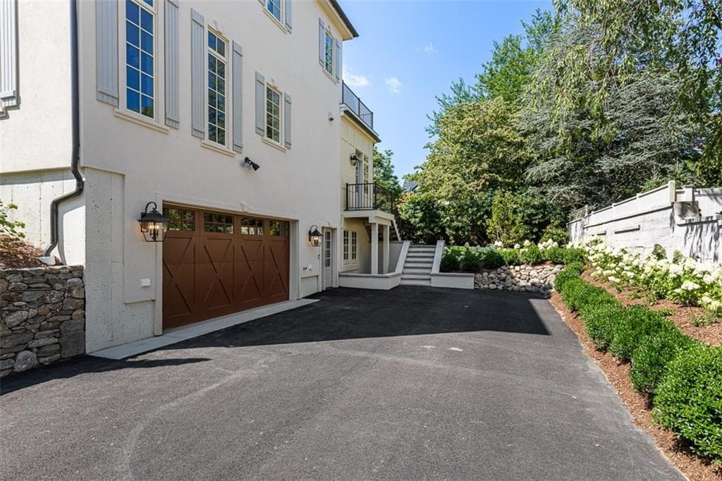 310 Blackstone Boulevard photo 49