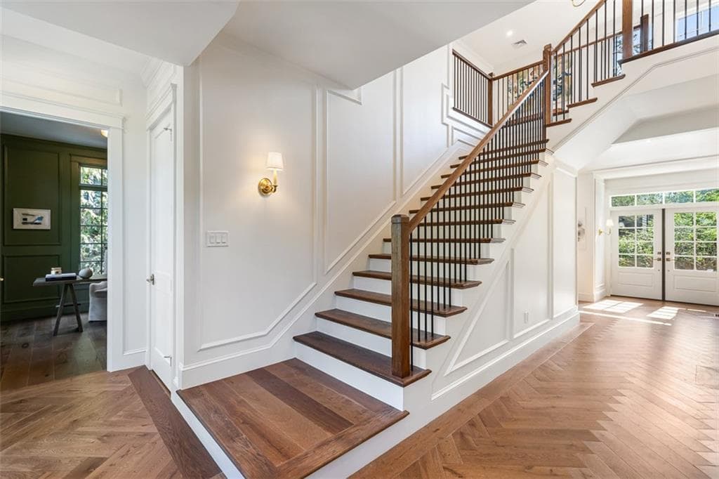 310 Blackstone Boulevard photo 4
