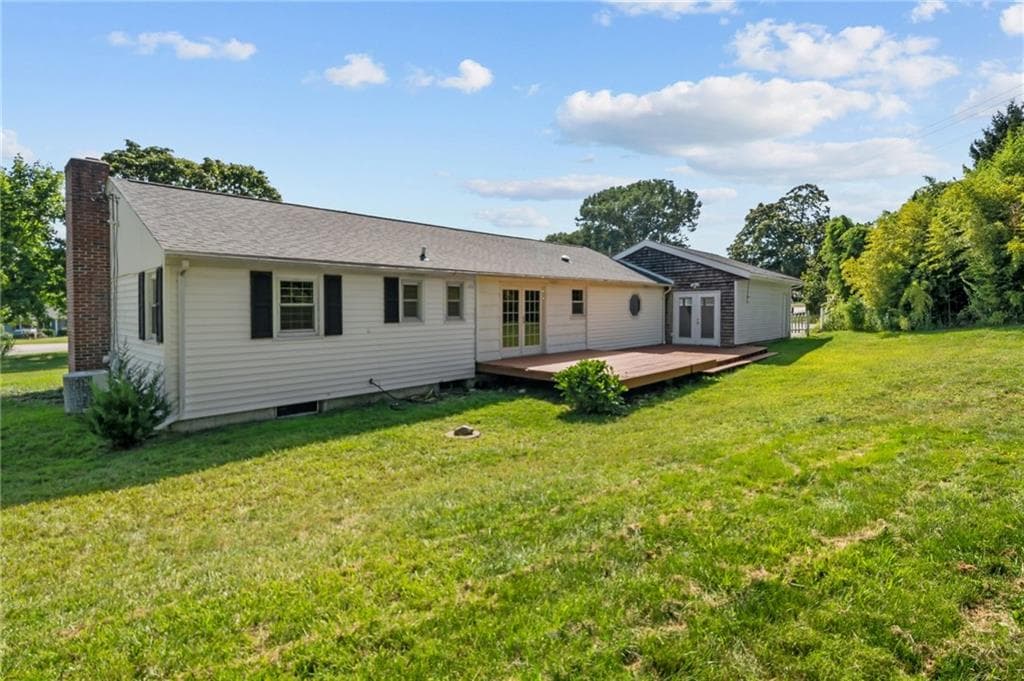 Single Family Residence at North Kingstown, photo 22 of 24