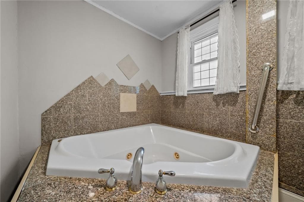 Single Family Residence at North Kingstown, photo 18 of 24