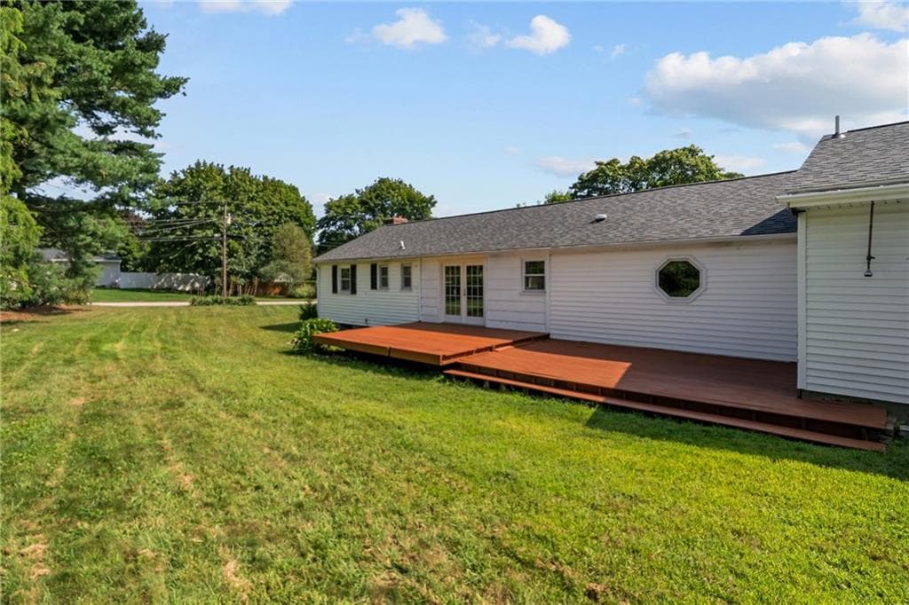 Single Family Residence at North Kingstown, photo 21 of 24