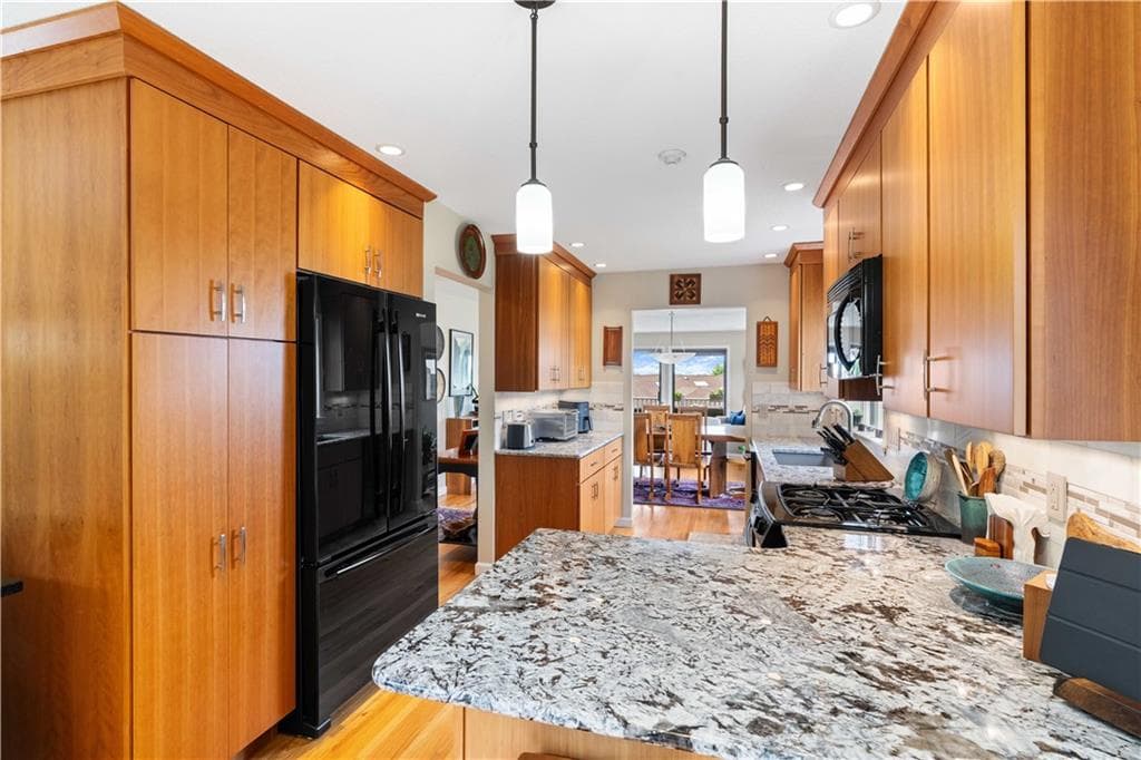 138 Windward Lane photo 6
