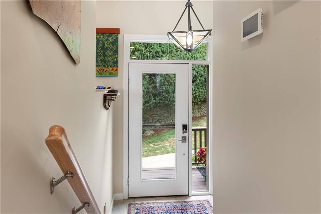 138 Windward Lane photo 3
