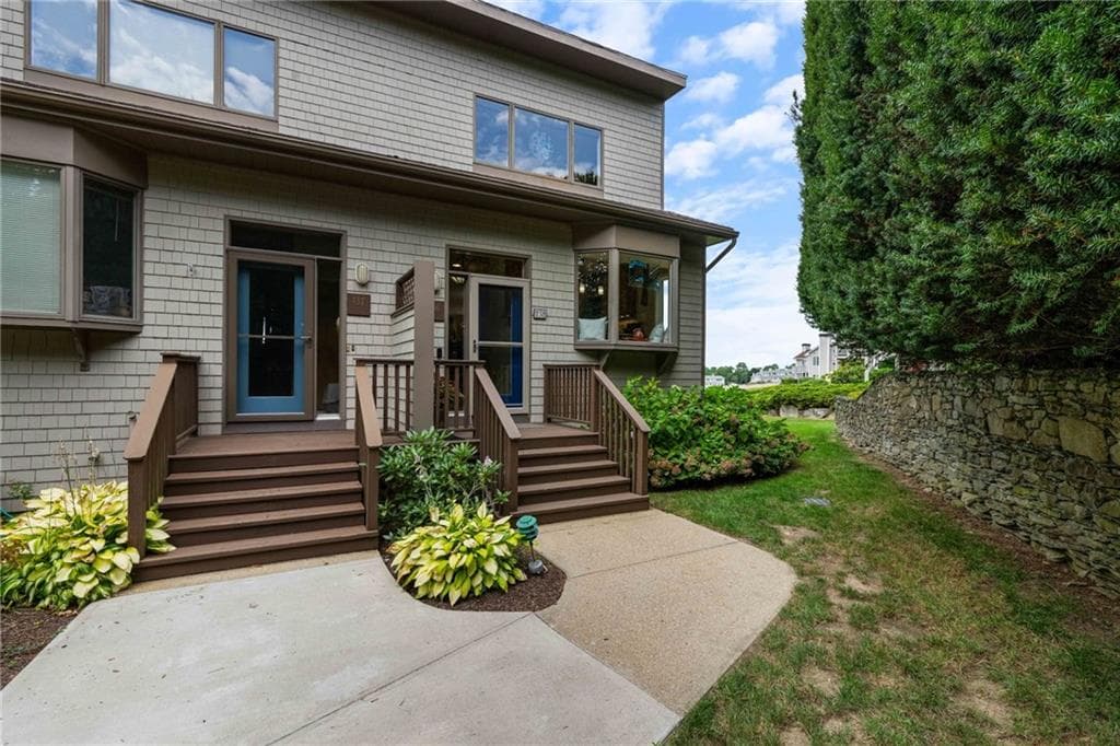 138 Windward Lane