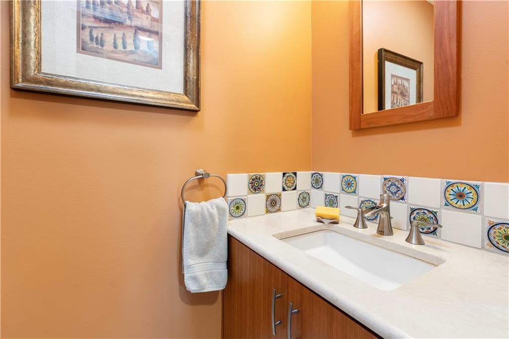 138 Windward Lane photo 14